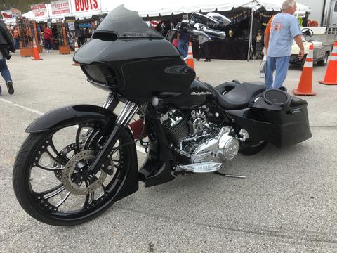 Slammer Center Stand for Air-Suspension Touring Harley